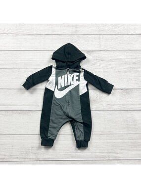 Nike Infant Hooded Full Zip Coverall Romper Black Gray Outfit 0-3 Months
